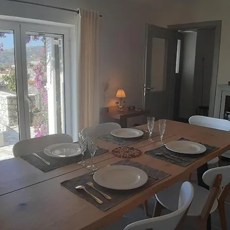 Les De Villa