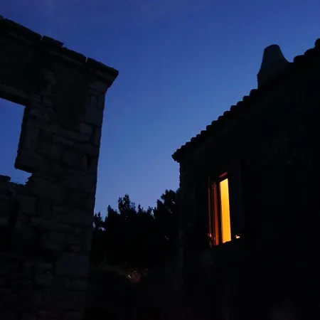 Les De Villa *
